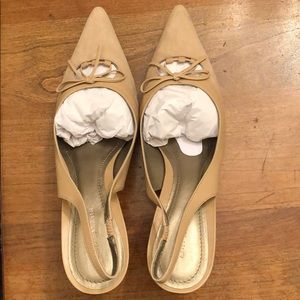 NWOT Ann Taylor Tan Suede Slingbacks
